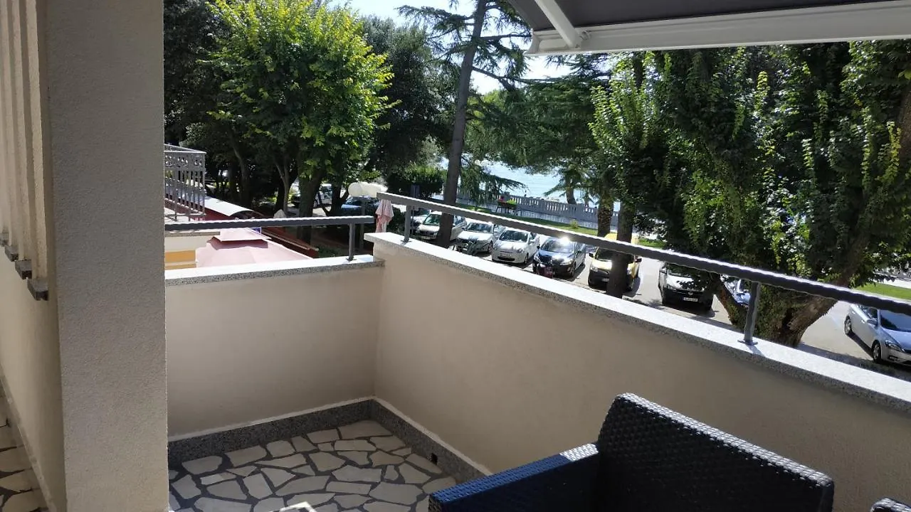 Apartment Apartman Katnic By The Beach Crikvenica