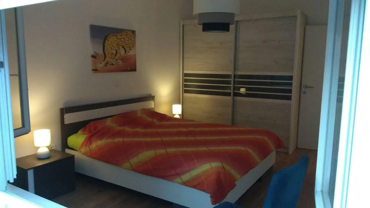 Apartman Katnic By The Beach Crikvenica Apartment